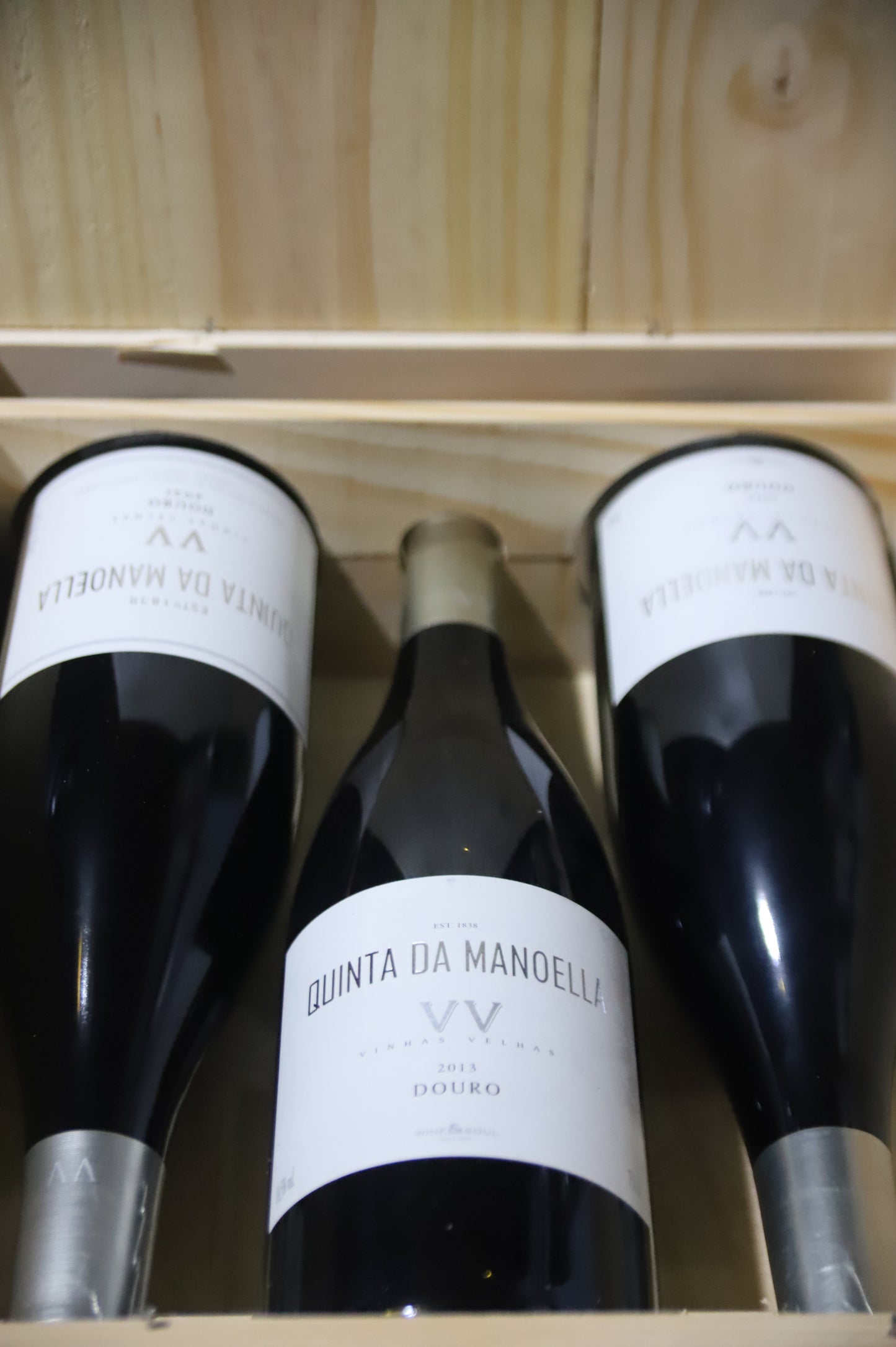 Wine Pack Quinta da Manoella Vertical: A Journey Through Time